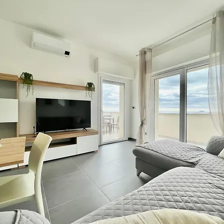 Appartamento Il Relax Con Vista Mare - Free Parking, Wi-fi *