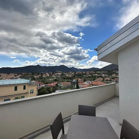 Il Relax Con Vista Mare - Free Parking, Wi-fi *