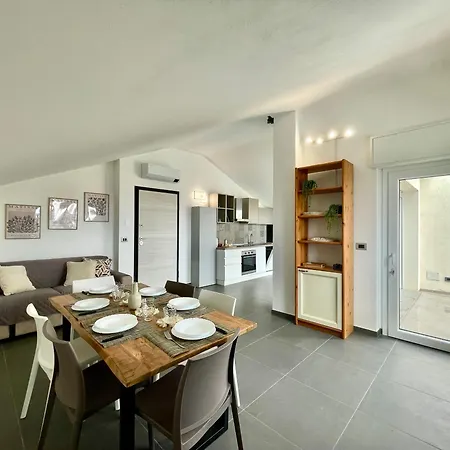 Il Relax Con Vista Mare - Free Parking, Wi-fi Apartment